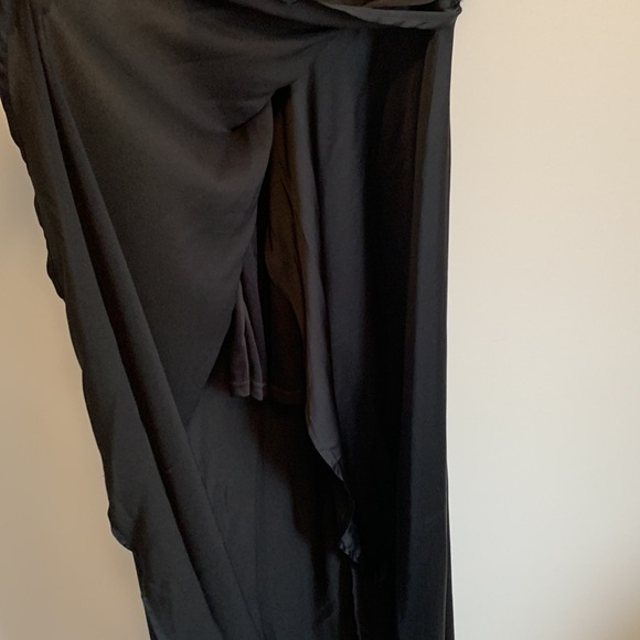 Black hi low dress with above knee slip underneath - Picture 3 of 4
